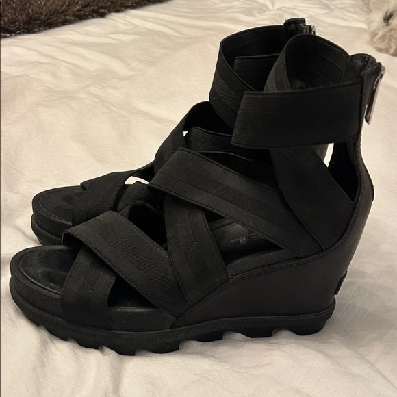 Sorel Joanie ll Black Ankle Strap Wedge Sandals - Picture 3 of 9